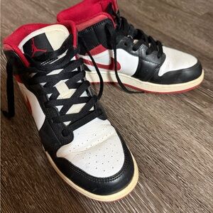 Jordan Retro High Black Red White Sneakers